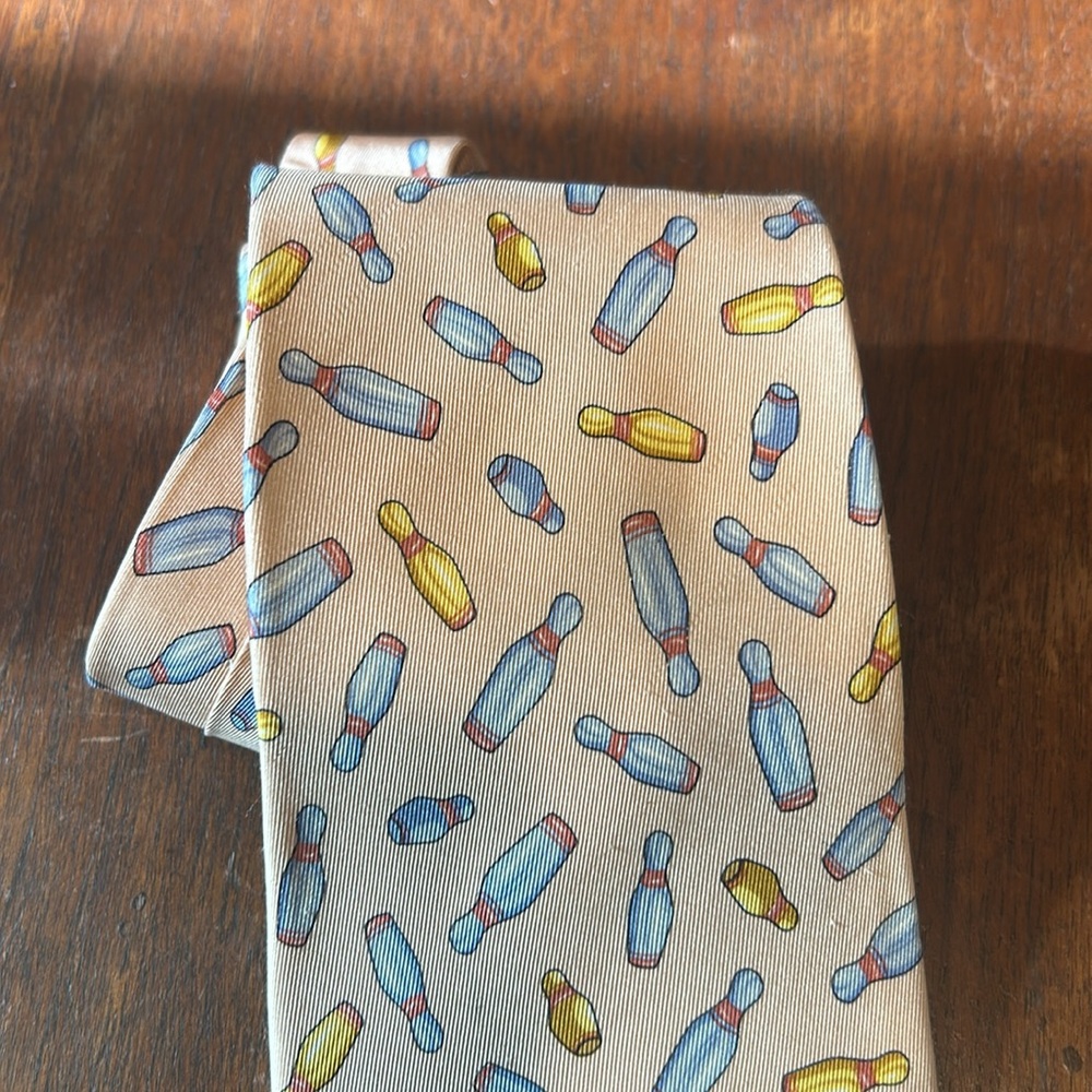 Gucci 100% Silk Bowling Pins Vintage Neck Tie Pink Blue - Picture 4 of 11